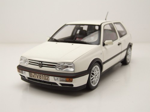 Modellino auto golf - vw, 3